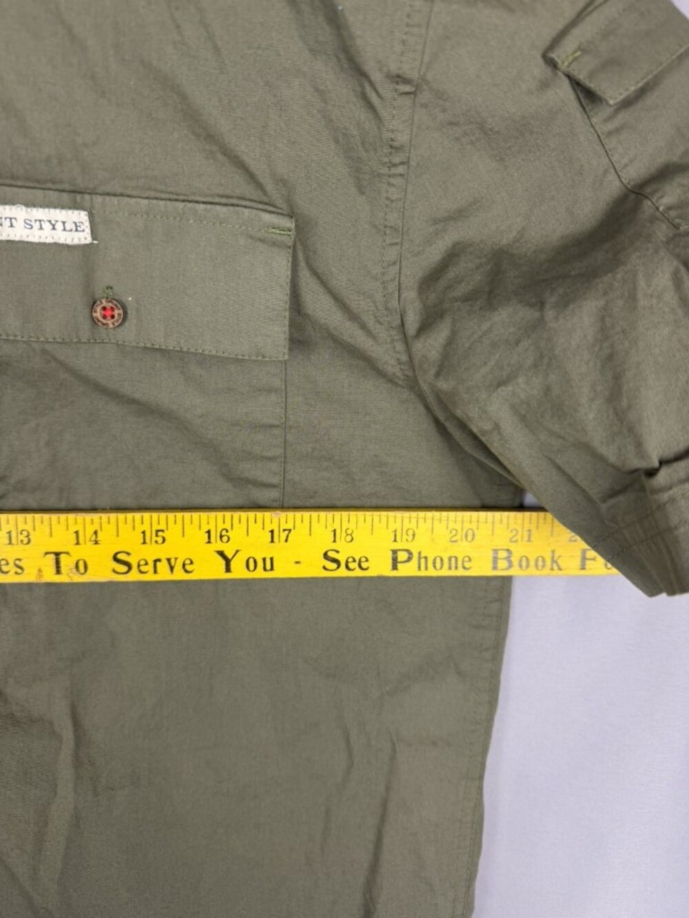 Grunt Style Button Down Shirt Mens Sz Med Garage Flag Patch Military Green New - Picture 9 of 9